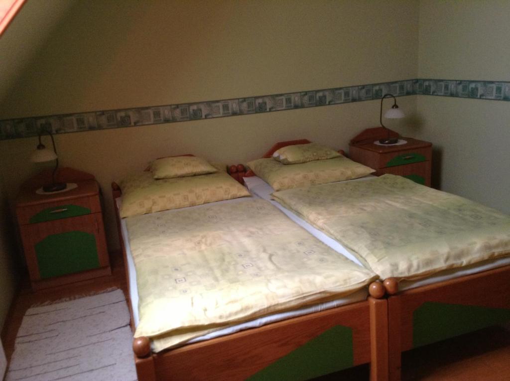 Főnix Fogadó Lenti Habitación foto